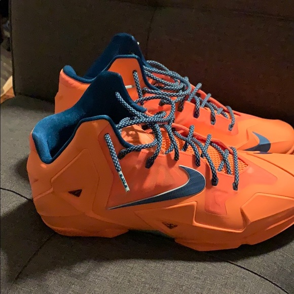 Lebron 11’s - Picture 3 of 5